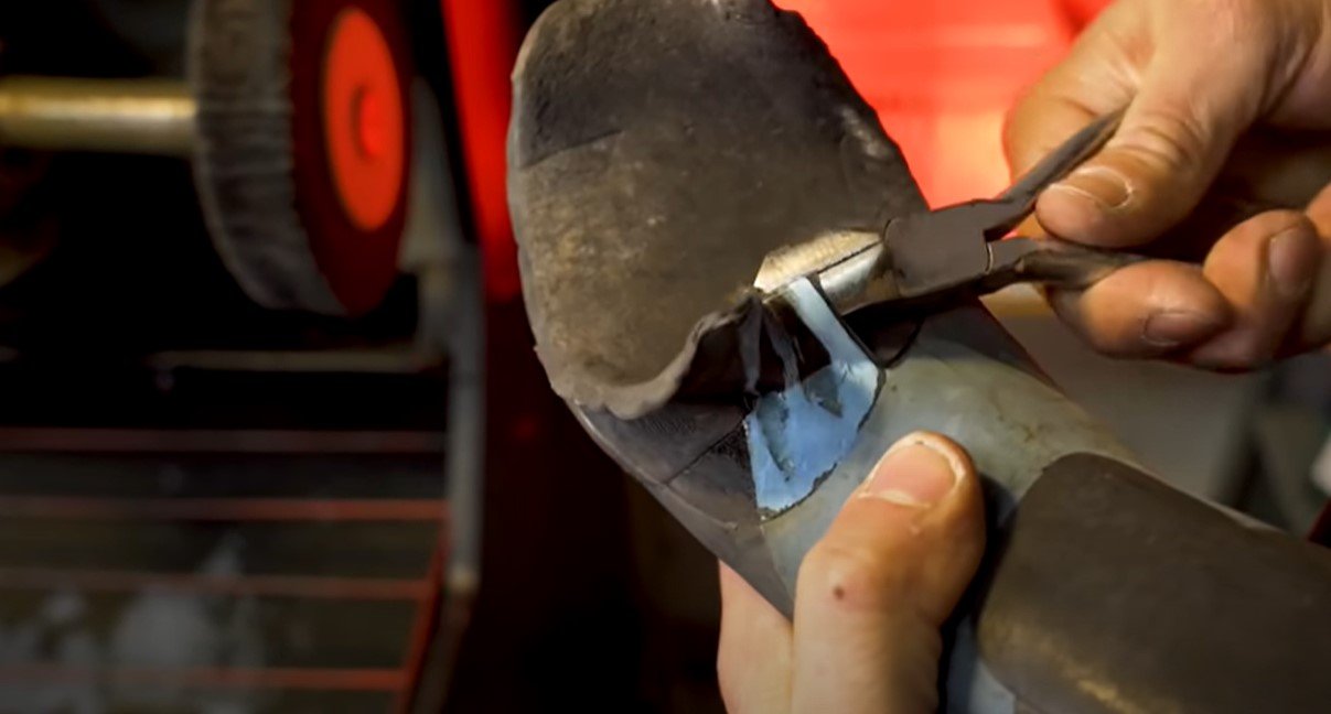 how are climbing shoes resoled